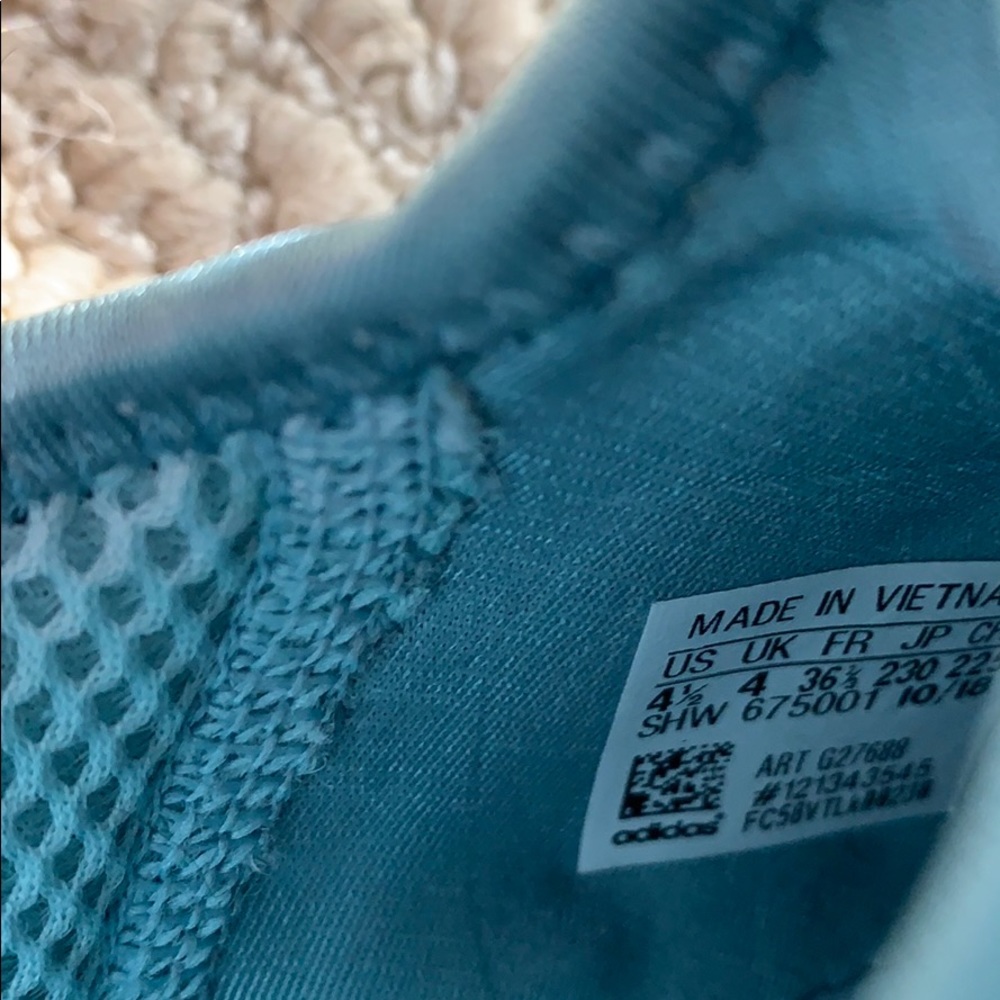 NWOB Adidas NMD R1 - Picture 3 of 3